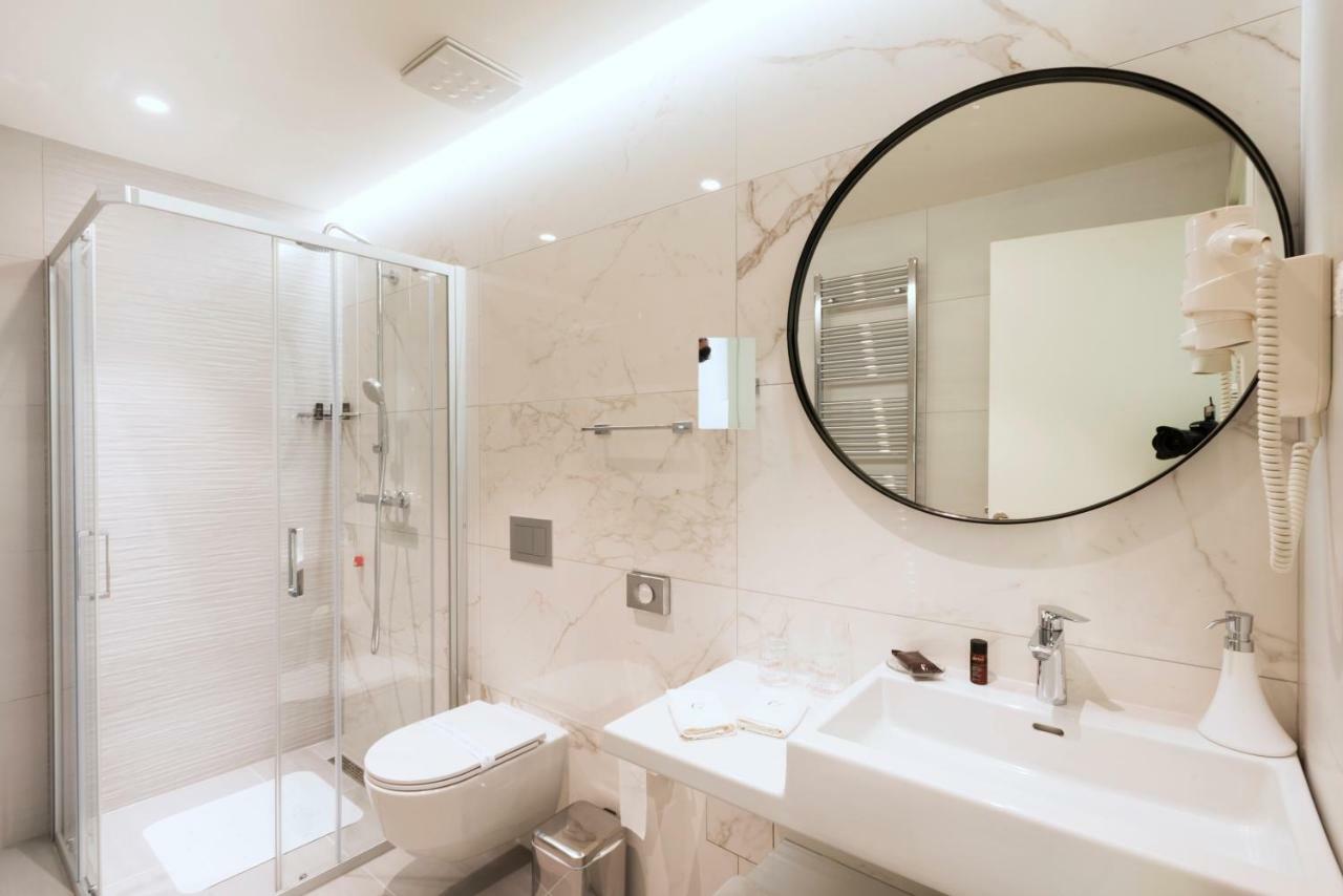 Hotel Gradska Цетине Екстериор снимка