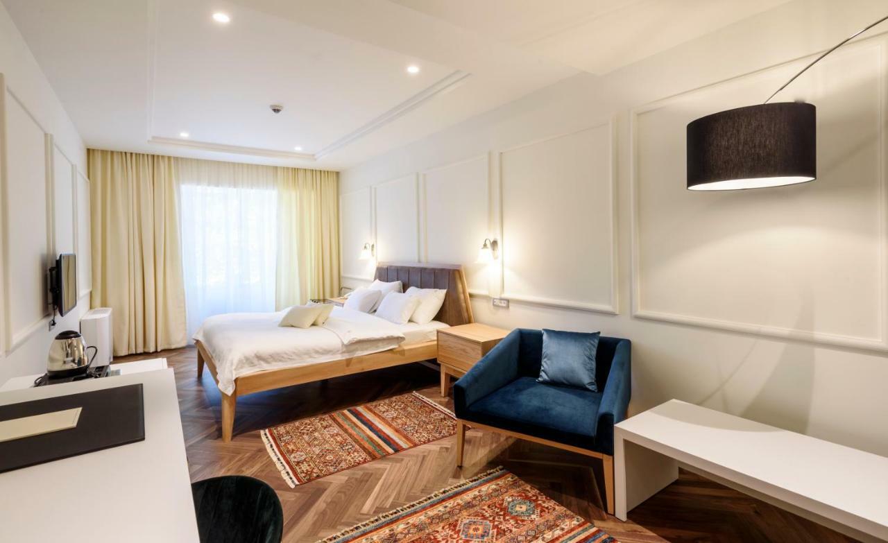 Hotel Gradska Цетине Екстериор снимка