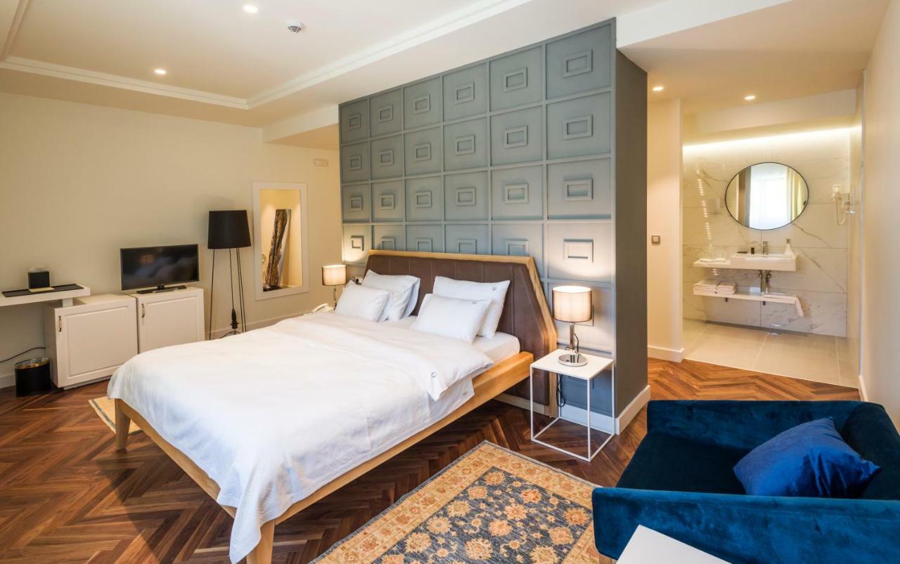 Hotel Gradska Цетине Екстериор снимка